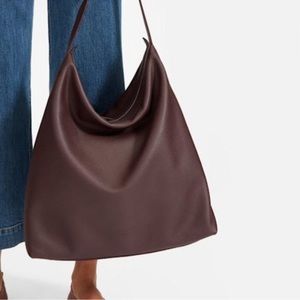 Everlane bag in gorgeous burgundy color